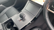 Land Rover Range Rover Velar 2.0 D200 MHEV Dynamic SE 5dr Auto Diesel Estate